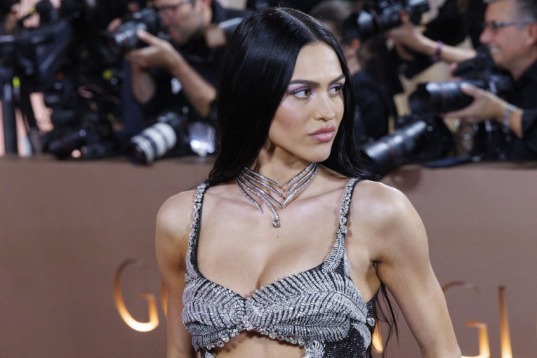 Džulija Roberts pokazala na Instagramu kako se sprema za crveni tepih, Dženifer Aniston joj je ostavila komentar (FOTO)