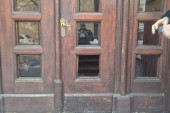 Krivična prijava zbog lomljenja prozora i stakla na vratima Patrijaršije