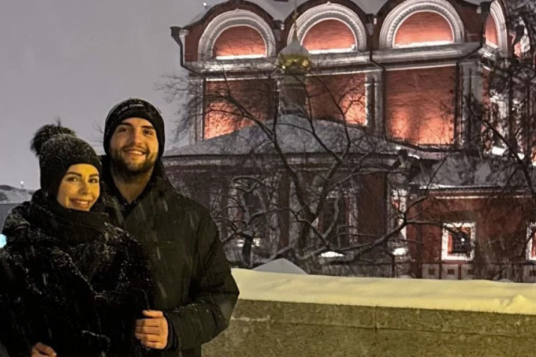 Veljko Ražnatović pokazao kakva je zver! Skinuo se, sve puca od mišića - žene poludele! (FOTO)