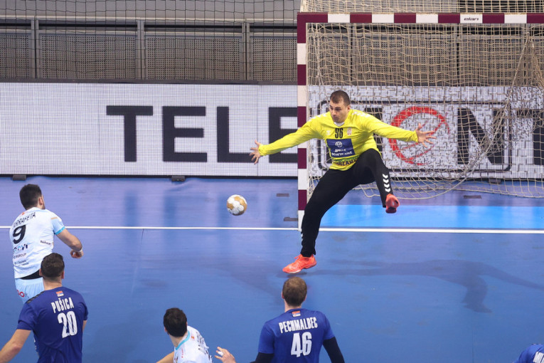 Ajaks opet ima jednog Ibrahimovića: Posle Zlatana, stigao Maksimilijan (FOTO/VIDEO)