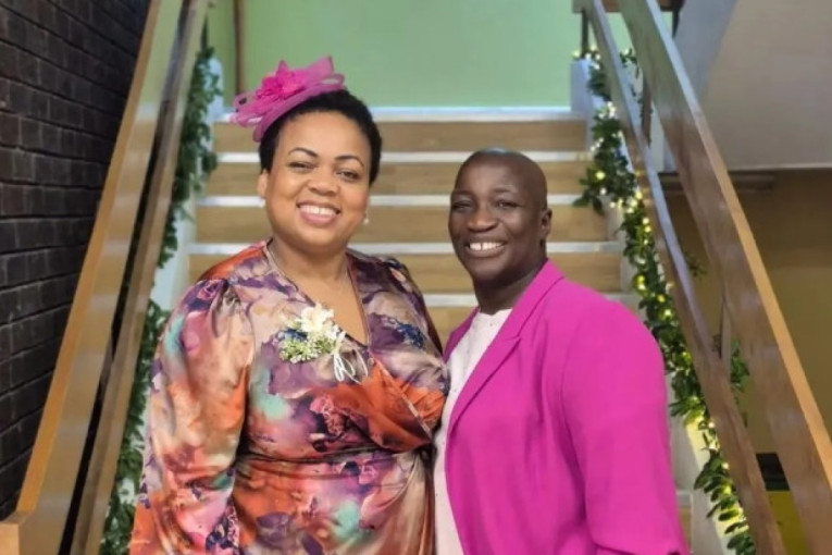 Pevačica popularnog takmičenja stradala sa partnerkom u udesu