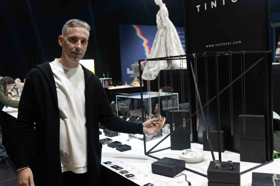 Nakit koji ne prati trendove, već gradi identitet: Domaći brend koji spaja srebro i kristale stigao do Londona i svetske modne scene (FOTO)