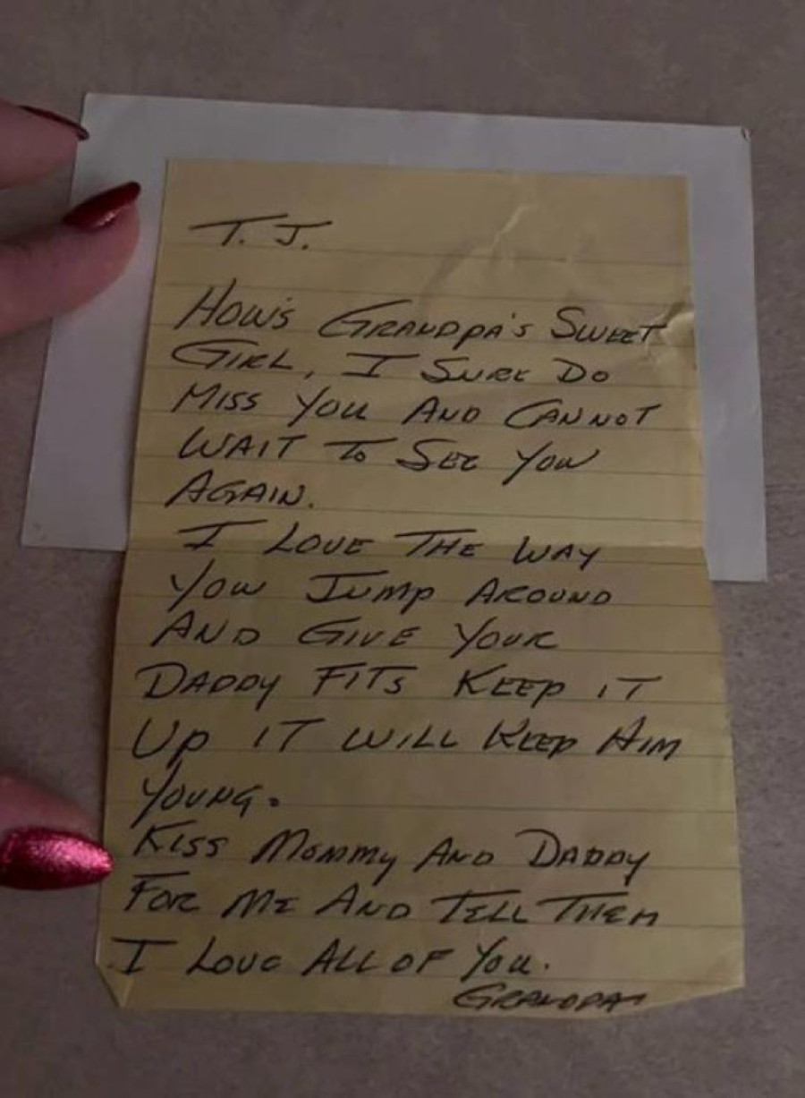 Žena slučajno pronašla sakriveno pismo pokojnog dede: „Došlo mi je baš u trenutku kada mi je bilo najpotrebnije“