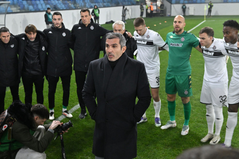 Van Nistelroj ima novi posao! I ponovo će biti pomoćnik (FOTO)