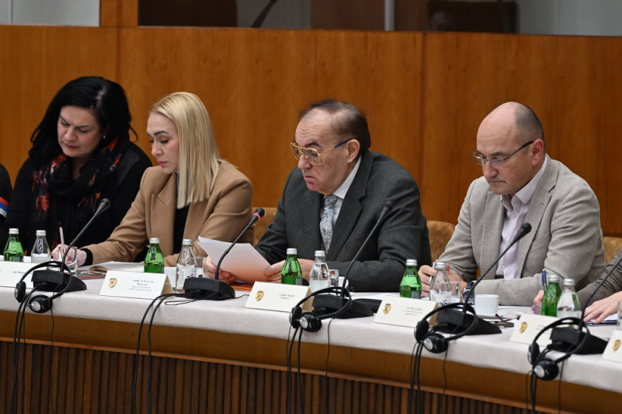 Sednica Republičkog štaba za vanredne situacije: Svi imaju struju, ali nas čeka minus i vanredno ostaje samo u Ivanjici (FOTO/VIDEO)