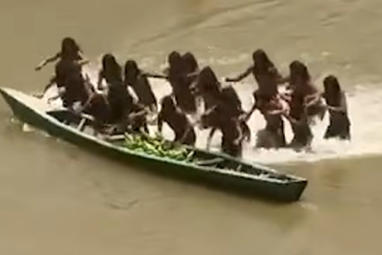 Prvi snimci amazonskog plemena: Sve je iznenadila njihova reakcija na nepoznato (VIDEO)