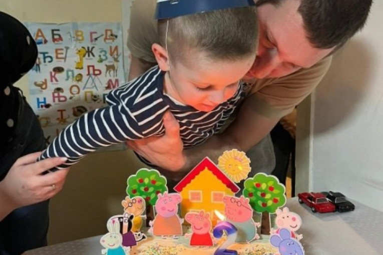 Zahvaljujući Vučiću, Dimitrije se razvija kao i sva druga deca: Oglasila se majka čiji sin pati od SMA (FOTO)