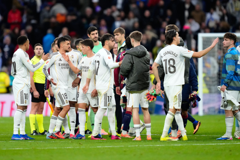 Šta bi bilo da je Real danas izgubio?! Ni pobeda od 2:0 nije umirila navijače, sve hajlajtse pogledajte u FULL HD (VIDEO)