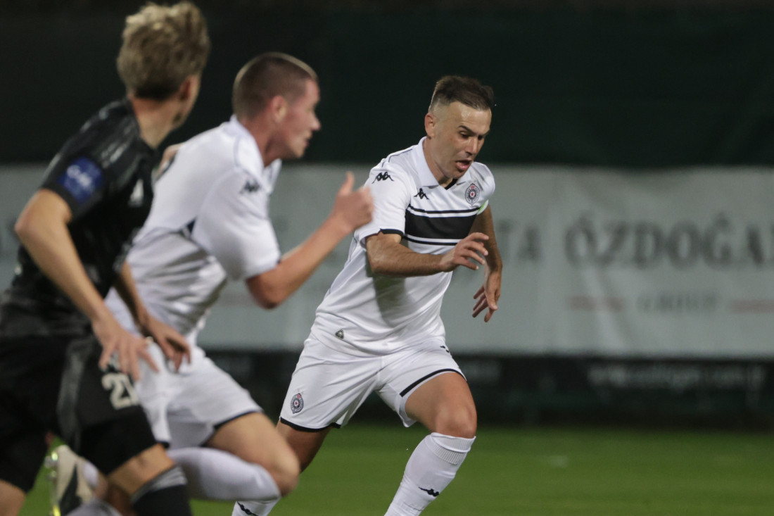 Partizan se ispromašivao protiv Rakova! Polter debitovao u crno-belom dresu!