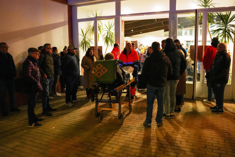 Posle sudara vozova u Španiji poginulo 39 ljudi! Među teško povređenima i deca