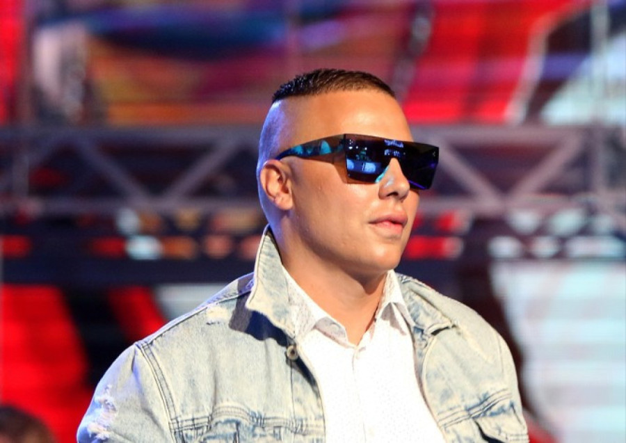 "Borio sam se kako sam znao i umeo" Brendon otvorio dušu o odrastanju: Tada su mi prvi put porasle grudi