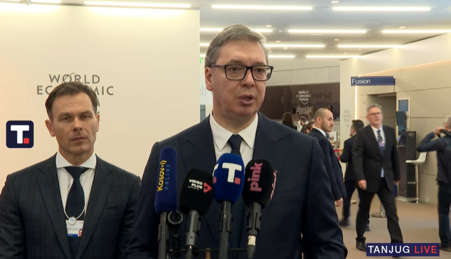 Prepun diplomatski dan u Davosu: Evo sa kim se Vučić sve susreo! (FOTO)