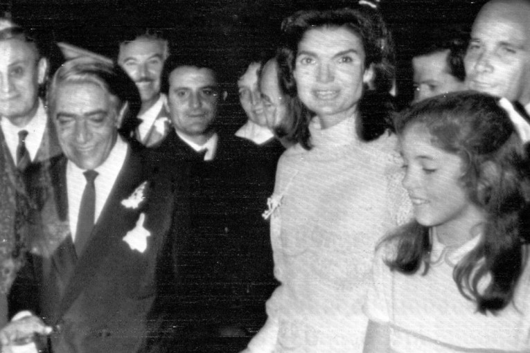 Prikaz karijere Valentina Garavanija kroz devet haljina koje su zauvek promenile svet mode: Od Džeki Kenedi do princeze Dajane (FOTO)