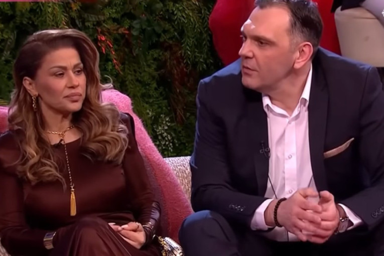 Mina Kostić izjavila da Kasper nije bio oženjen, a onda je u emisiji postalo neprijatno: "Bio sam u braku"