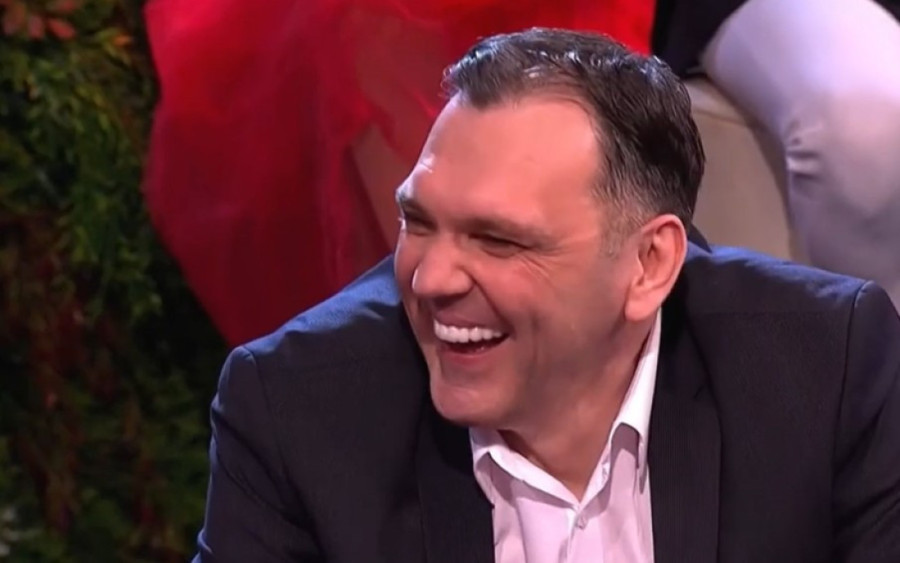 Želi veštačku oplodnju! Mina Kostić (50) ne odustaje da rodi Kasperu dete: "Između nas je Isus"