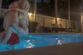 Vreli kadrovi iz bazena! Peja i Ena u zanosu, ona pokazala i telo u kupaćem: Tange i bujne grudi u prvom planu! (FOTO)
