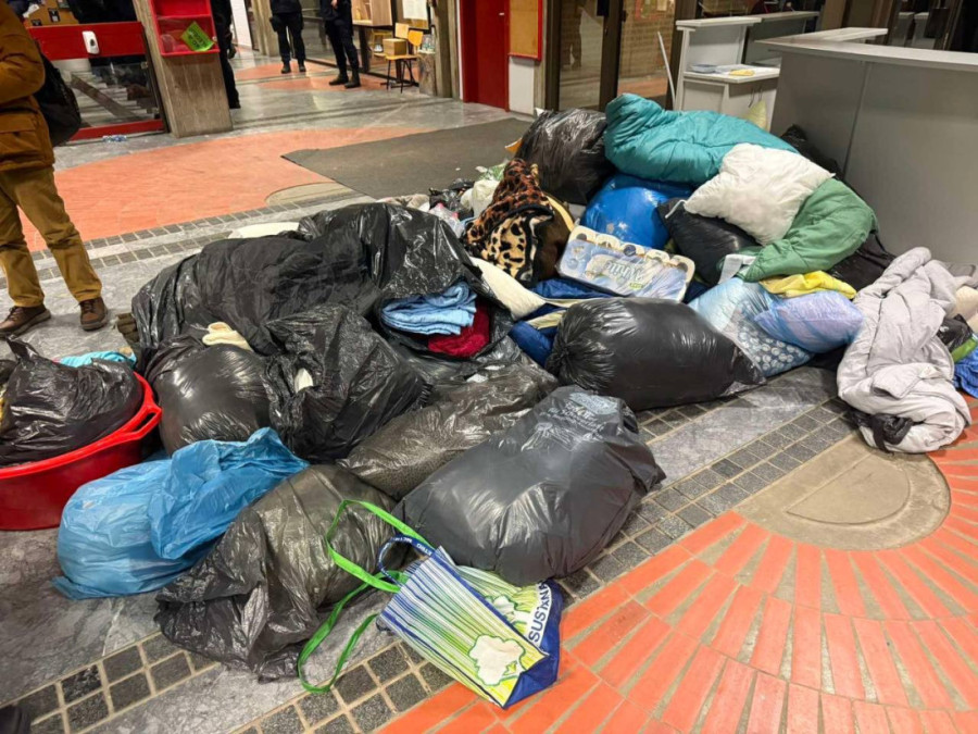 Neverovatne scene na Filozofskom fakultetu! Blokaderi se ponovo pretvaraju u štrokadere! (FOTO/VIDEO)