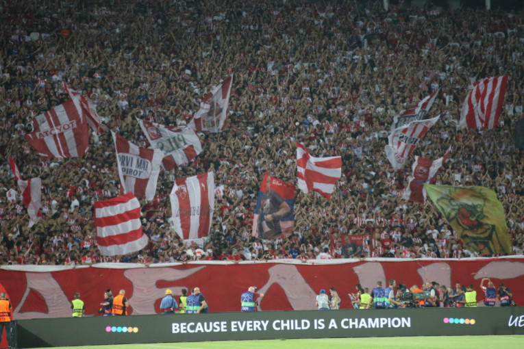 Stankovića oduševilo crveno-belo ludilo u Švedskoj: Kao da sam igrao kod kuće!