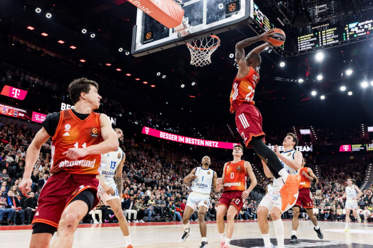 Skandal trese NBA ligu! Zvezda Čikaga dobila otkaz zbog jedne objave: Promovišete bezbožništvo!