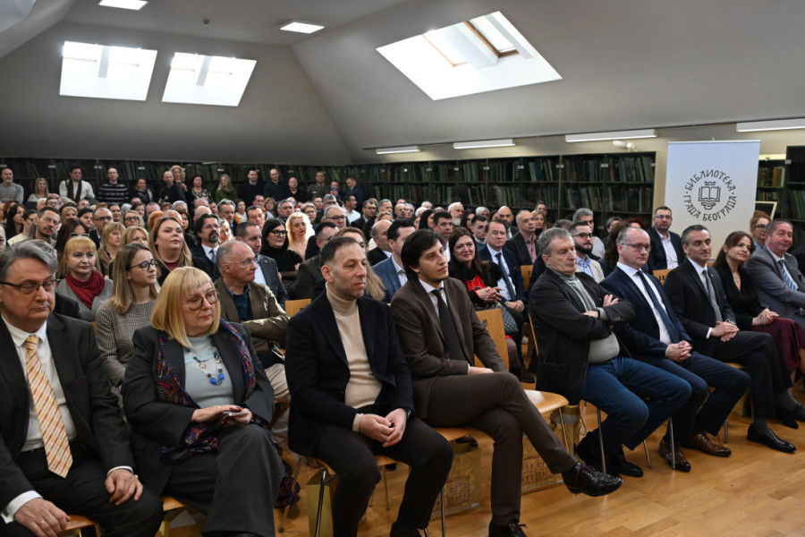 Biblioteka grada Beograda proslavila 98. rođendan: Dodeljene nagrade i otkriven najčitaniji naslov u prošloj godini (FOTO)