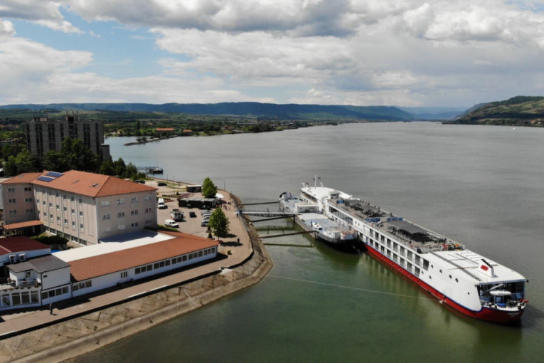 Zeleni krovovi i amfitetatri sa kojih puca veličanstven pogled na Dunav: Marina u Kladovu postaje savremeni nautički i turistički punkt