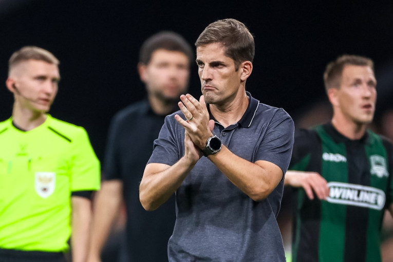 Španac dobio otkaz iz bizarnog razloga: ChatGPT mu sastavljao ekipu, igrači nisu smeli da spavaju 28 sati!