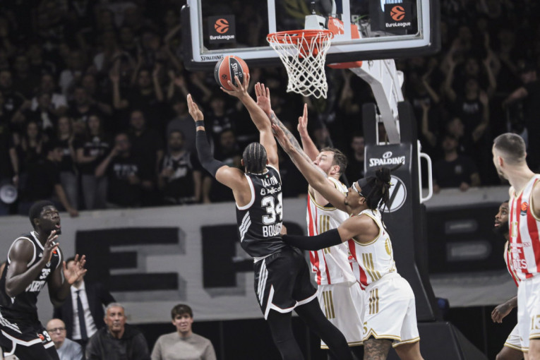 Zvezdina "stotka" u Bolonji: Crveno-beli nastavili sa pobedama u gostima (FOTO/VIDEO)