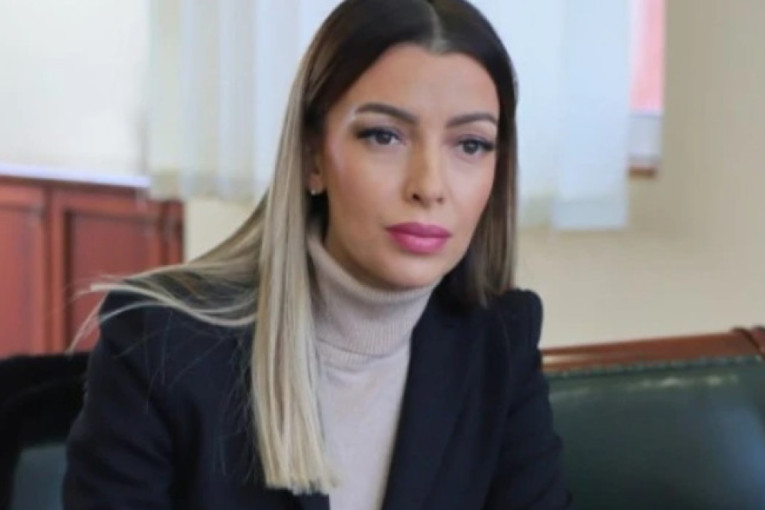 Lopov i lažov Đilas se setio da se oglasi kad ga podsete koliko je pokrao! Mesarović: Patološki mrzi Vučevića koji se bori za jaču Srbiju