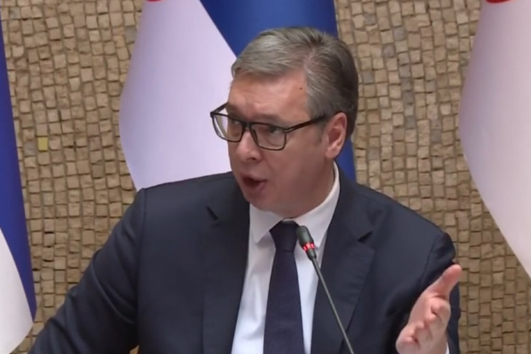Vučić poručio građanima: Ne dajte da vas pljačkaju - Ovo je sve što trebate da znate o zakonu "Svoj na svome"