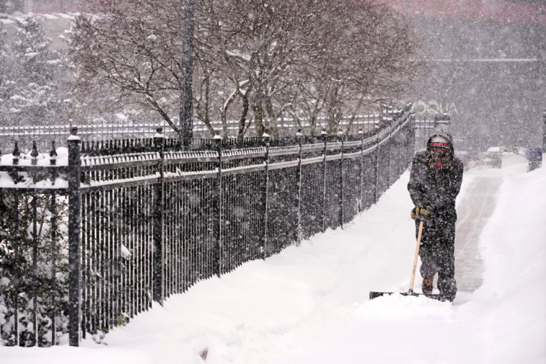 Haos zbog polarnog talasa u SAD: Temperature do minus 30, ima i mrtvih (FOTO/VIDEO)