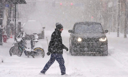 Već je stigao preokret- veje li veje! Snega će biti do 20 centimetara, a već zadaje muke (VIDEO)
