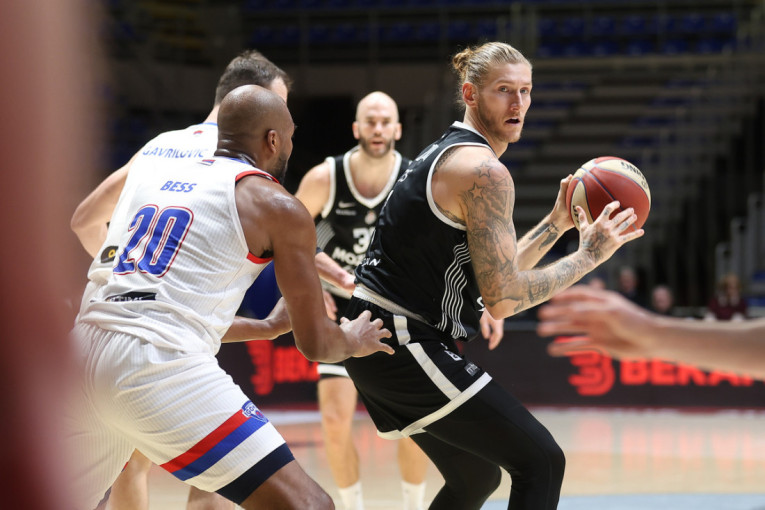 Valjak nastavio da melje na Jadranu! Partizan ponovo bolji od Igokee!