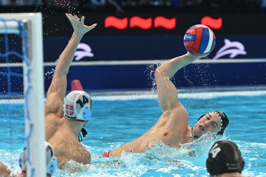 Delfini na evropskom tronu! Olimpijski šampion stavio i kontinentalnu krunu!