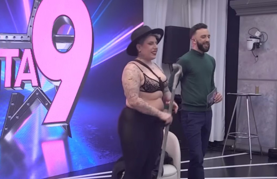 Jovana Tomić Matora sa šminkom i u štiklama! Obukla i čipkani brushalter: Ovakvu je nikad nismo videli (VIDEO)