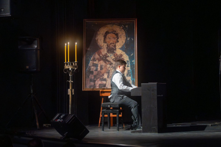 Fondaciji "Za srpski narod i državu" uručena Svetosavska nagrada u Кruševcu (FOTO)