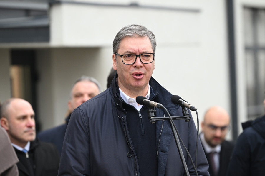 "Niko ne može da mi odredi šta potpisujem" Vučić poručio: Iznenadili su se kada sam potpisao pravosudne zakone! (FOTO)