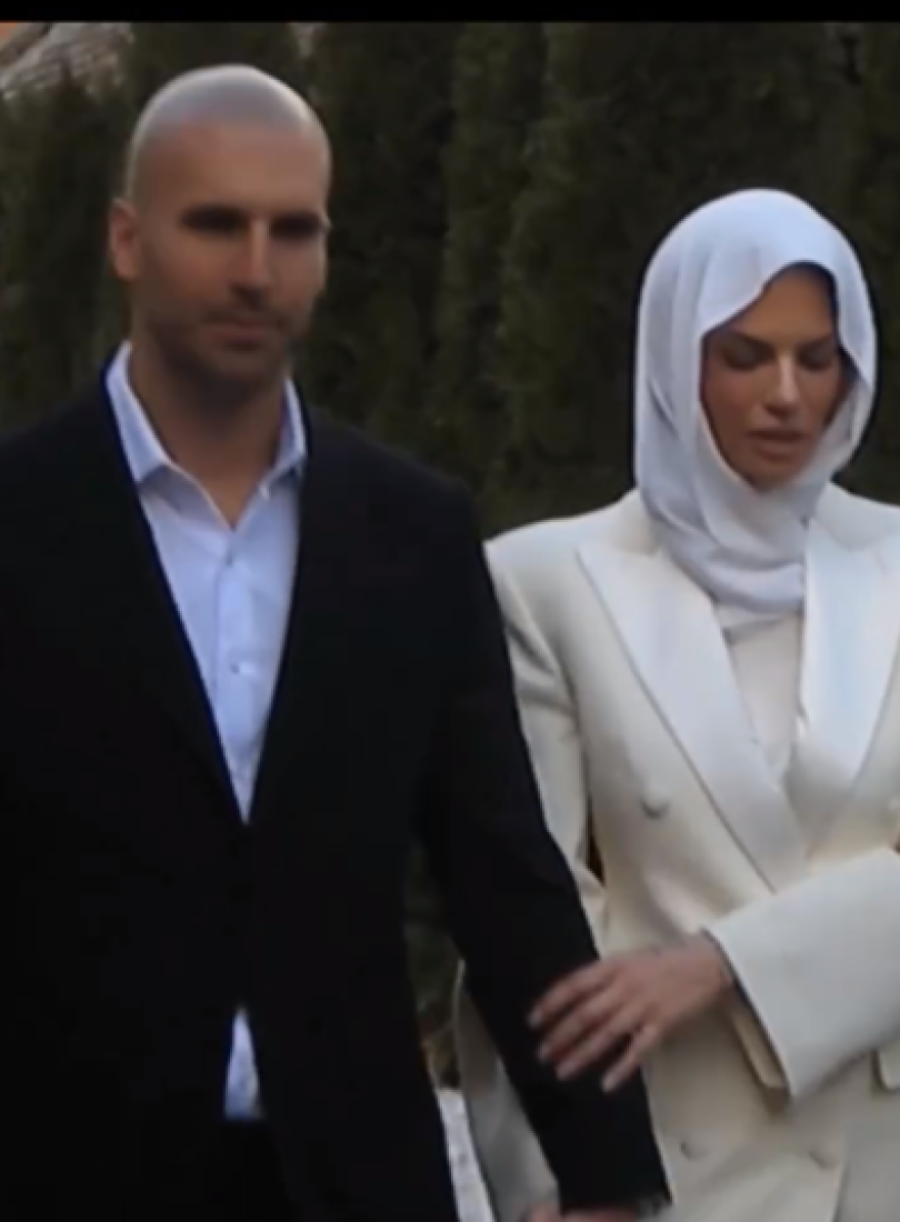 Venčanica Danijele Dimitrovske je čista prefinjenost: Beli kaput savršeno se uklopio uz haljinu (FOTO)