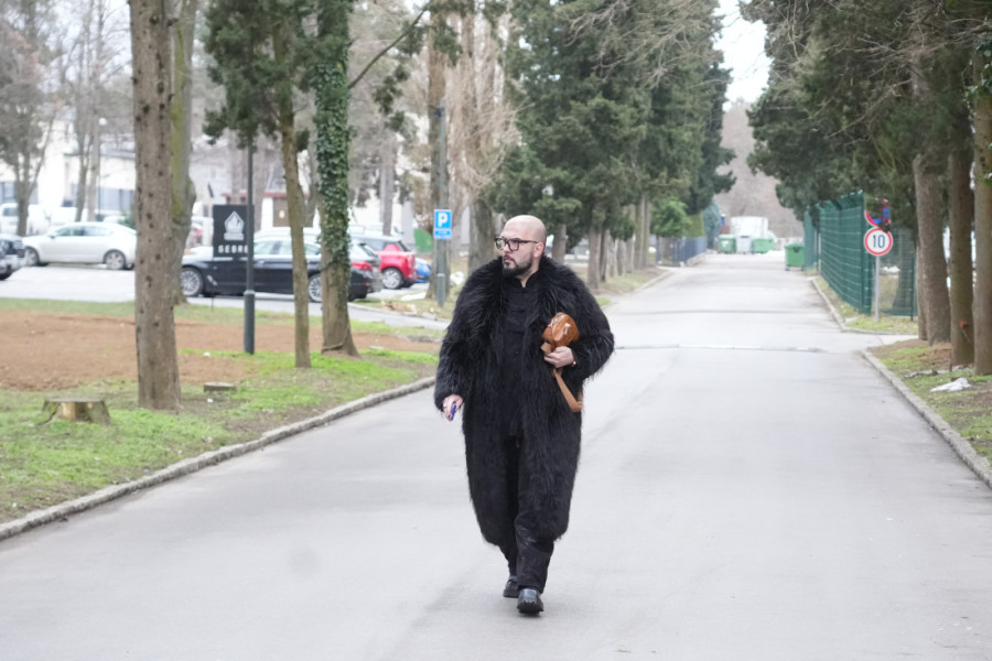 Ognjen Amidžić slavio do jutra rođenje ćerke: Đani ga iscepao, a ona kad je zapevala svi su skočili! (FOTO)