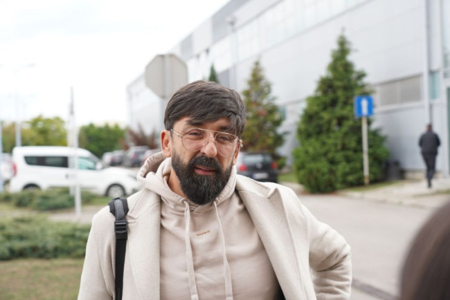 Maja Nikolić prkosi minusu! Polugola pozirala na snegu i šokirala javnost (FOTO)