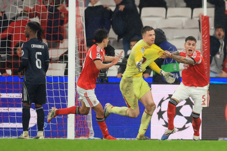 Ludnica na La Lužu: Golman Benfike u 98. minutu pogodio mrežu Reala za nokaut fazu LŠ!