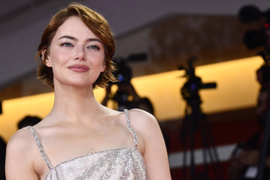 Ema Stoun u romantičnoj komediji koju režira njen muž: Odabran glavni glumac (FOTO)