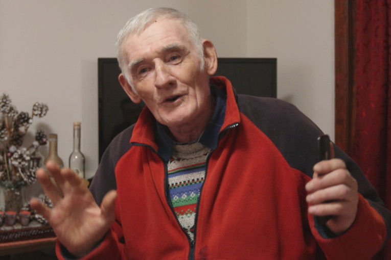 Deda Vide sa Mokre Gore kida na društvenim mrežama: Smatraju ga najstarijim influenserom u Srbiji! (FOTO)