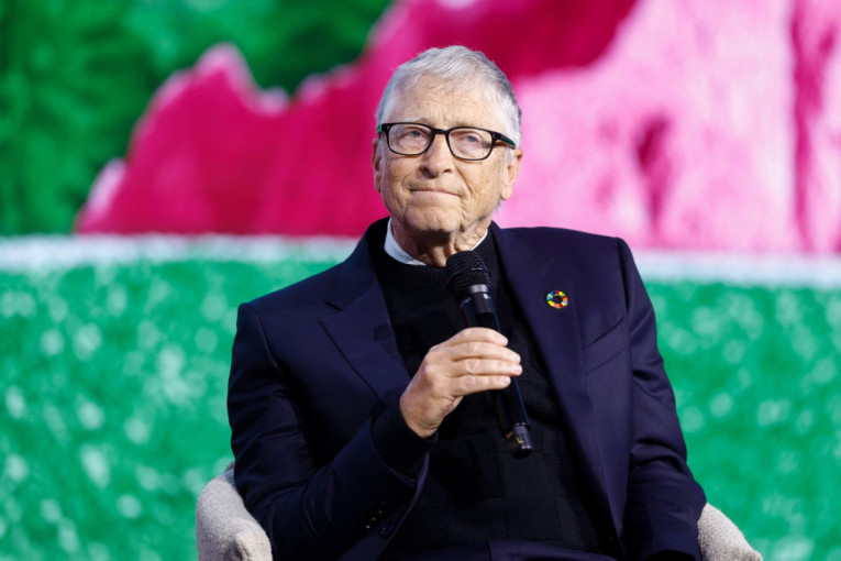 Užas na Batajničkom drumu: Radnika pretukao kolega metalnom šipkom