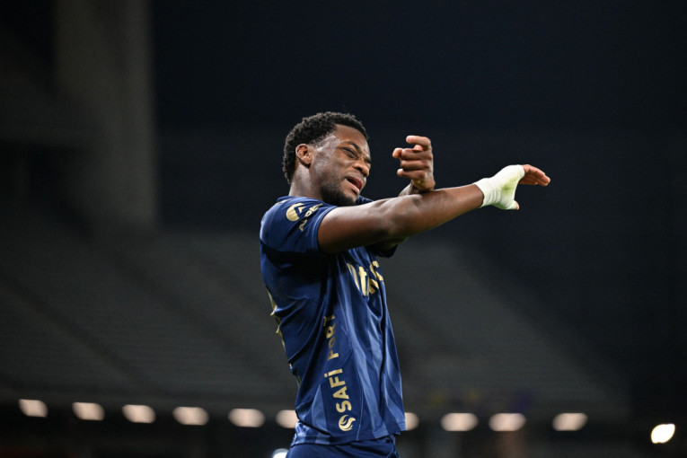 Zvezdi stižu loše vesti! Lil dovodi napadačku zver sa velikim iskustvom iz Premijer lige!