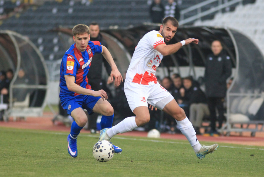 Partizan kiksnuo već na startu! Uprkos igraču više, ostala "nula", Zvezda može da se vrati na prvo mesto (FOTO)