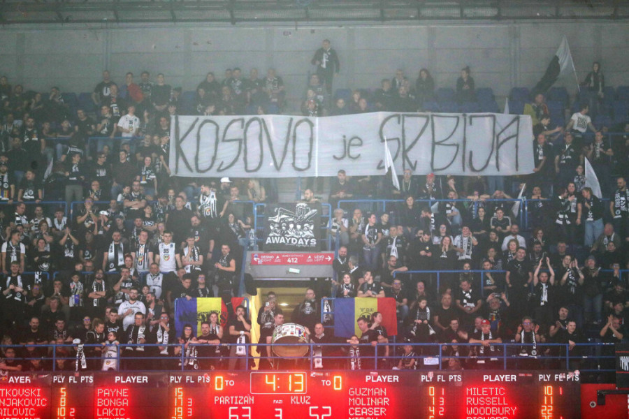 Partizan opet bolji od Kluža: Crno-beli vezali desetu pobedu, debitovao je i Radanov (FOTO)