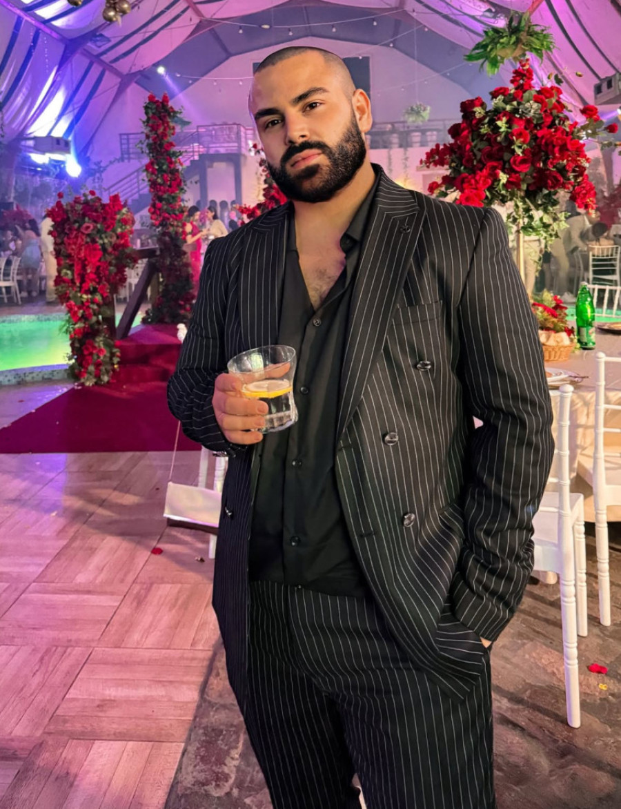 Estradni frizer žestoko o Jovani Jeremić i Radi Manojlović: Neprijatno je gledati!