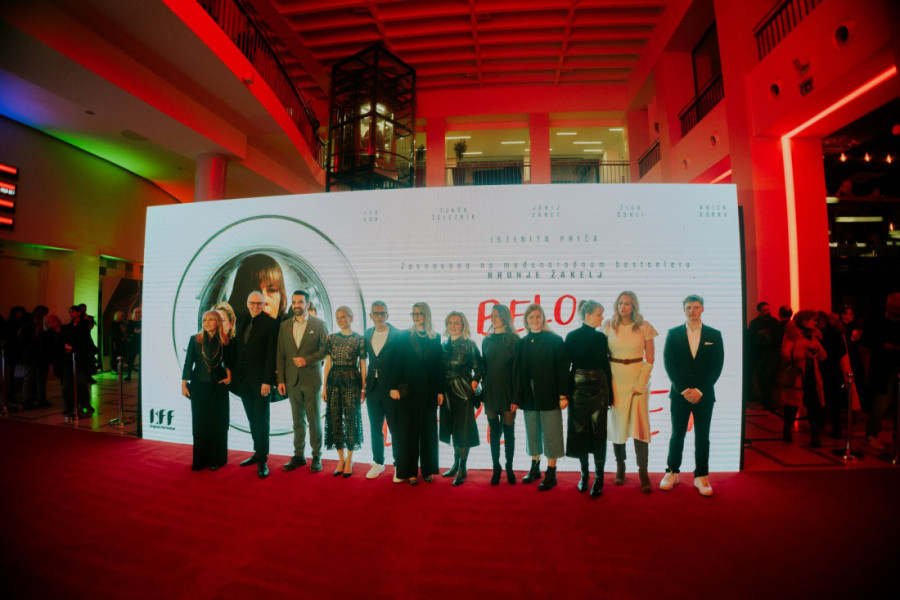 Ovacije za Anicu Dobru: Održana beogradska premijera filma "Belo se pere na devedeset" (FOTO/VIDEO)