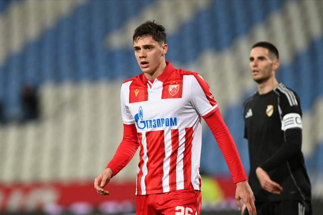Crvena zvezda prodala štopera: Za njega nije bilo mesta na Marakani (FOTO)