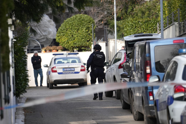 Progovorile komšije žene koja je pronađena u ventilacionom otvoru zgrade: Nemoguće da je upala sama, otvor je premali